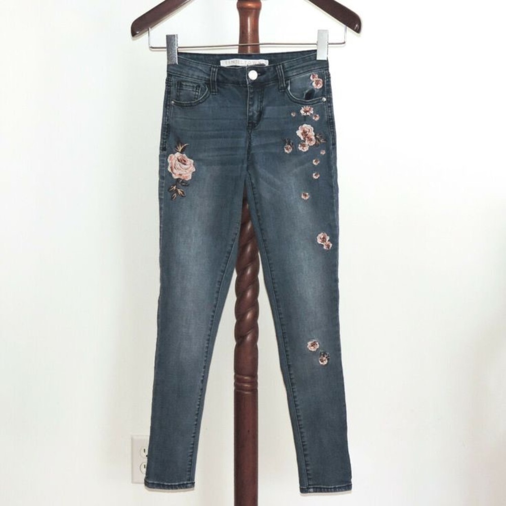 Tinseltown Floral Patch Jeans